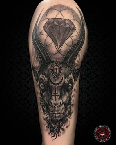 Edwin_Marin_011_Goat_Diamond