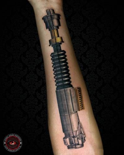 Edwin_Marin_022_Light_Saber